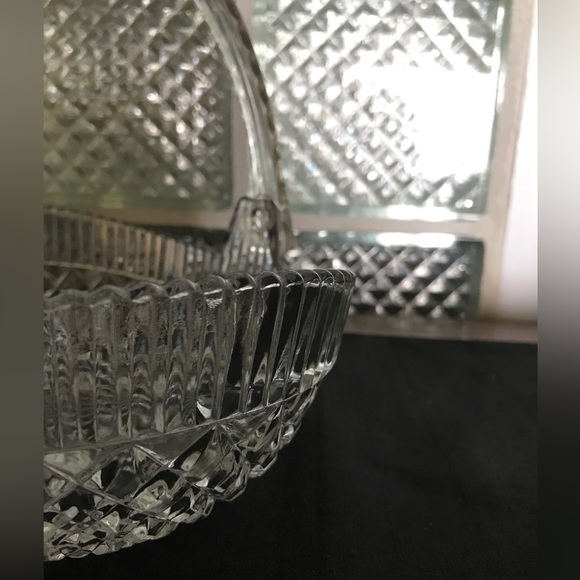 Crystal Basket Great for Easter - Picture 3 of 8